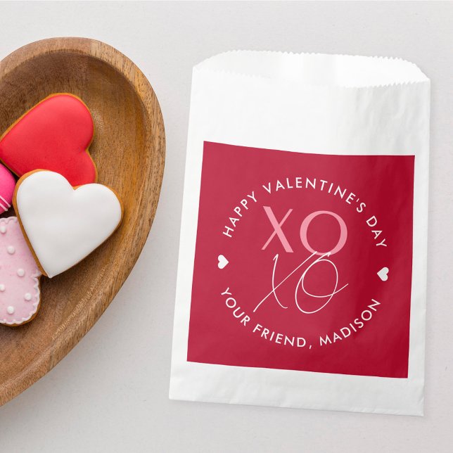 Modern XOXO Red and Pink Valentine's Day Favour Bag (Creator Uploaded)