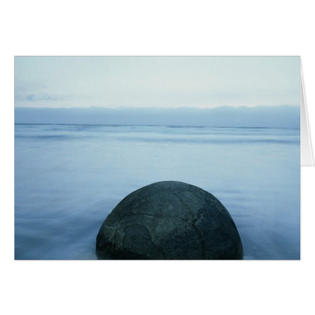 Moeraki Boulders (Front Horizontal)