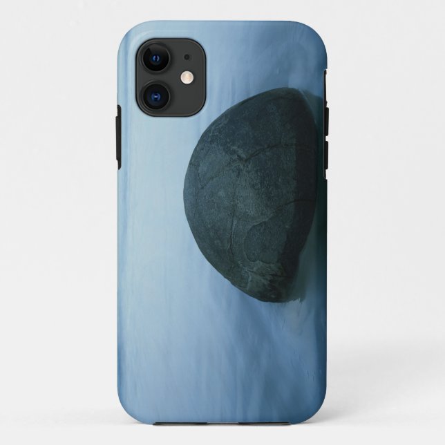Moeraki Boulders Case-Mate iPhone Case (Back)