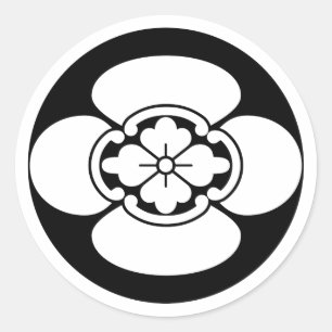 Mokko in rice cake classic round sticker