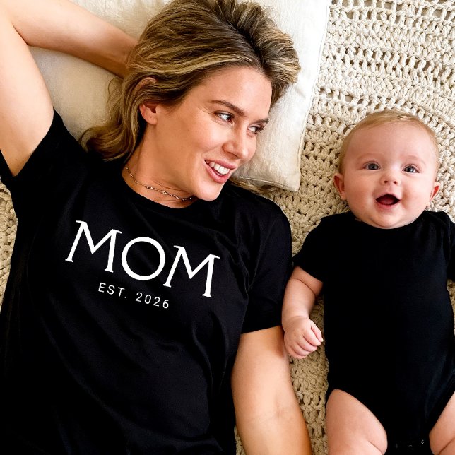 Mom Established New Mom Gift T-Shirt (Creator Uploaded)