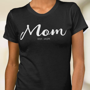 Mom Established New Mom Gift  T-Shirt