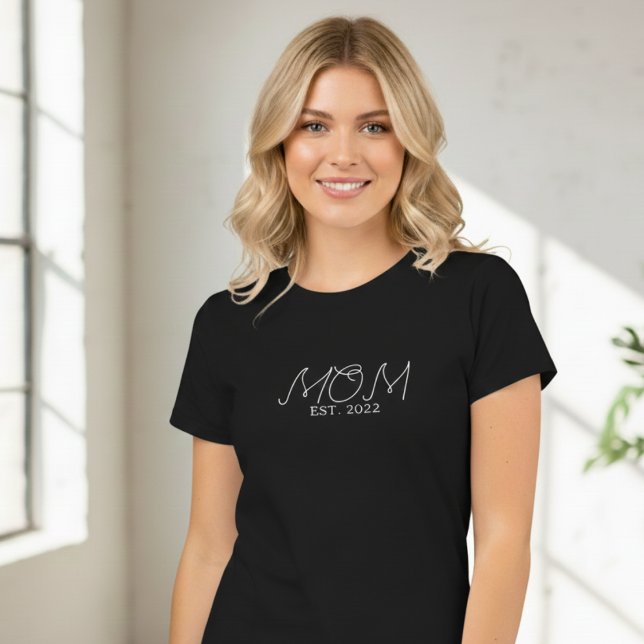 Mom Established New Mom Gift T-Shirt (Creator Uploaded)