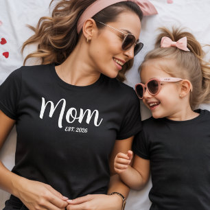 Mom Established New Mother Gift T-Shirt