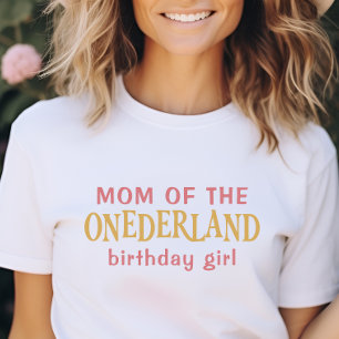 Mom of the birthday girl Alice in Wonderland  T-Shirt