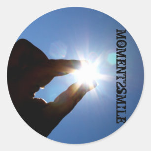 MOMENT2SMILE Large round sticker