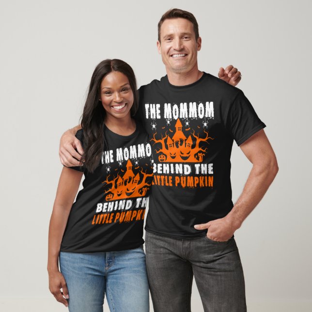 Mommom Behind Little Pumpkin Halloween Gift T-Shirt (Unisex)
