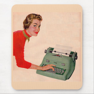 Mona and her new typewriter mouse pad
