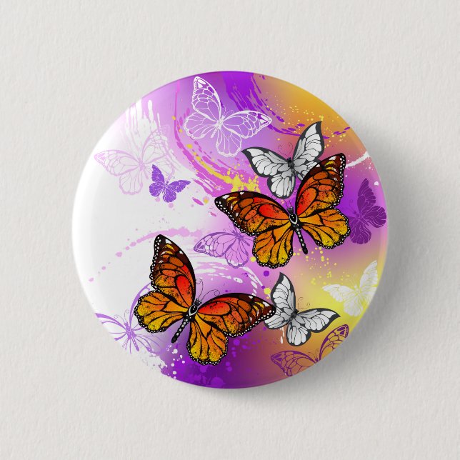 Monarch Butterflies on Purple Background 6 Cm Round Badge (Front)