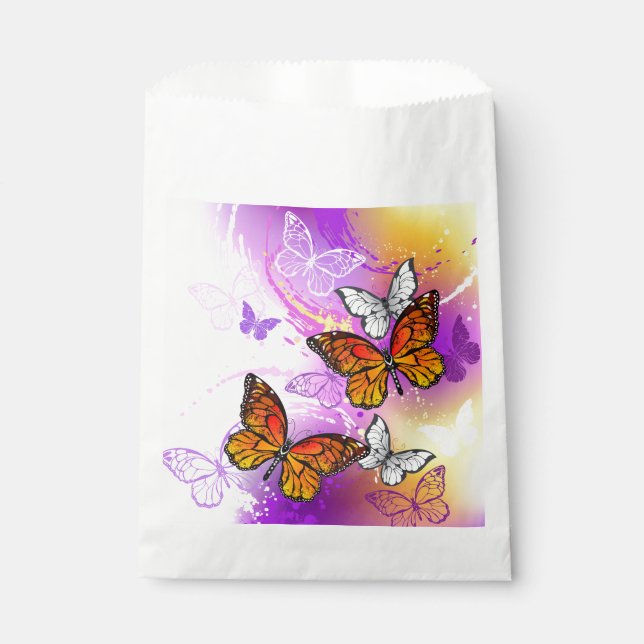 Monarch Butterflies on Purple Background Favour Bag (Front)
