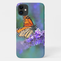 Monarch Butterfly on Purple lilac Flower