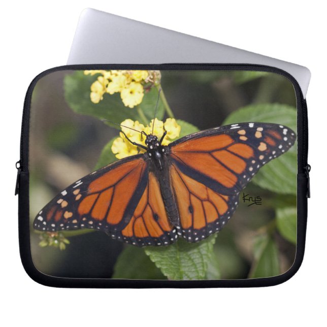Moncarch Laptop Sleeve (Front)