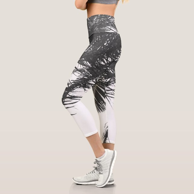 Monochrome Black White Palm Tree Leaves Capri Leggings (Left)