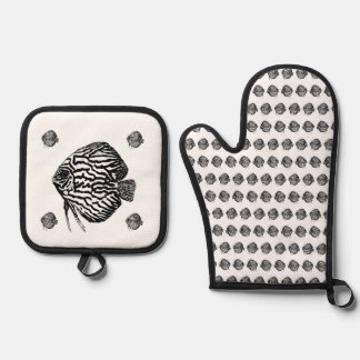Monochrome Fish Apron Oven Mitt & Pot Holder Set