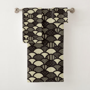 Monochrome Japanese geometric waves pattern Bath Towel Set