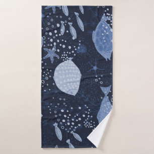 Monochrome sleeping fishes, dark pattern. bath towel