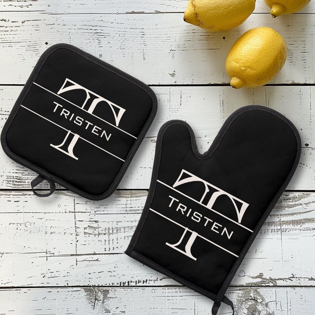 Monogram Gift Oven Mitt & Pot Holder Set (Creator Uploaded)