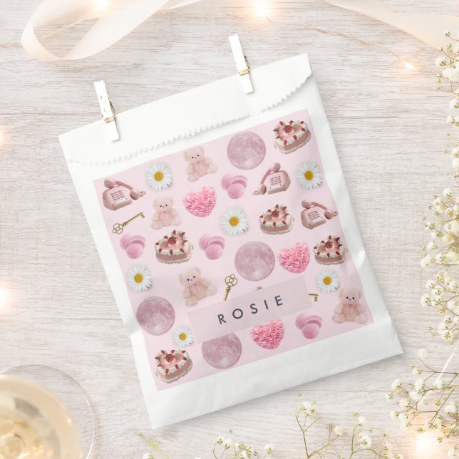Monogram Personalised Coquette Vintage Seashell Favour Bag (Clipped)