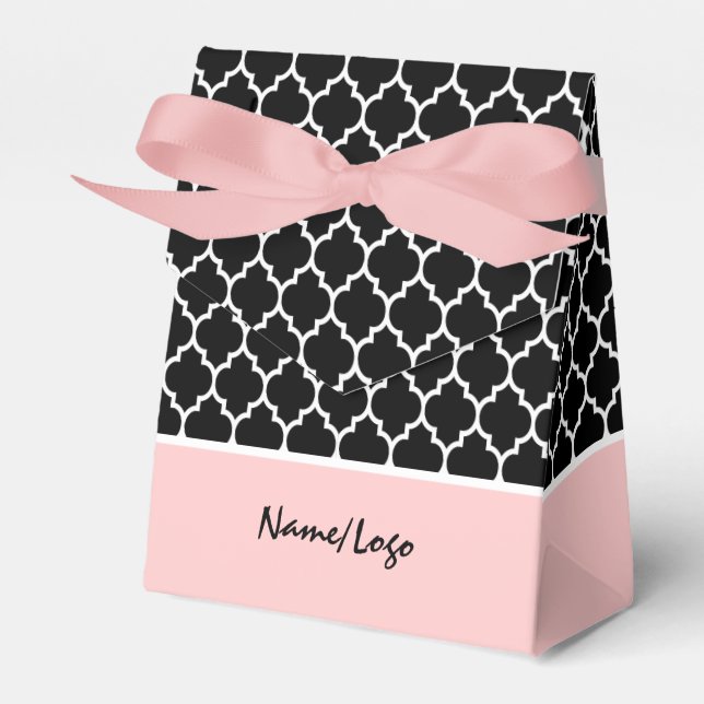 Monogramed Black Pink & White Quatrefoil Pattern Favour Box (Front Side)