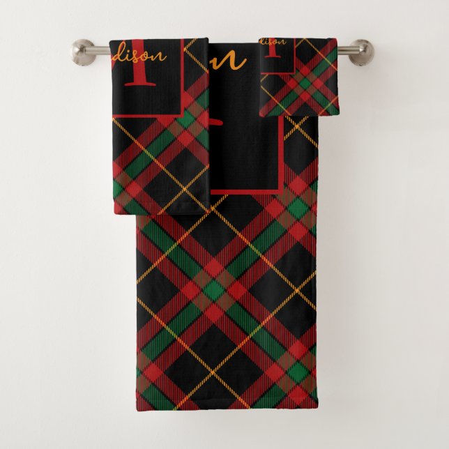 Monogrammed Christmas Plaid Bath Towel Set (Insitu)