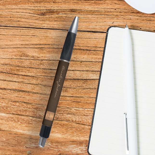 Monogrammed gold elegant name script (Creator Uploaded)