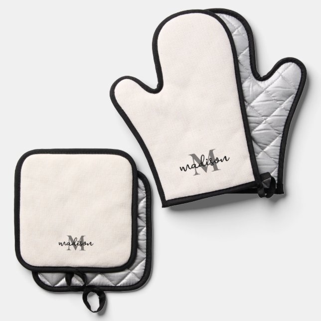 Monogrammed Initial Name White Oven Mitt & Pot Holder Set (Front/Back)