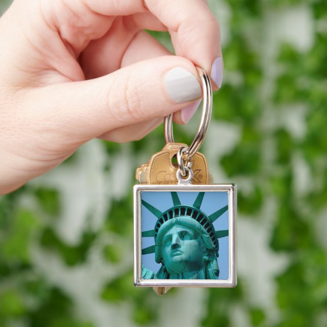 Monuments | Statue of Liberty Face Key Ring (Hand)