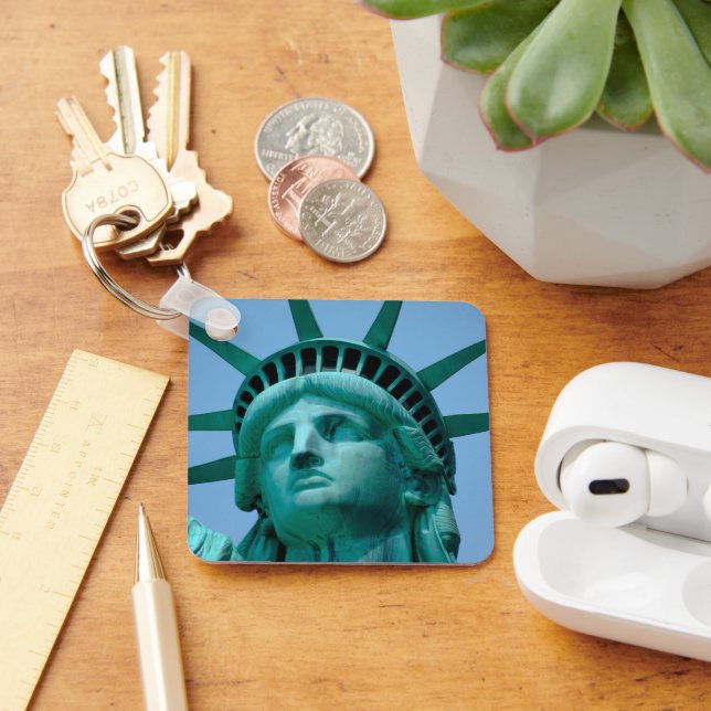 Monuments | Statue of Liberty Face Key Ring (Desk)