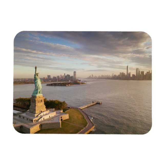 Monuments | Statue of Liberty Magnet (Horizontal)