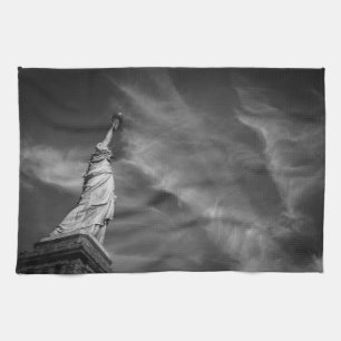 Monuments   Statue of Liberty Manhattan NYC Tea Towel