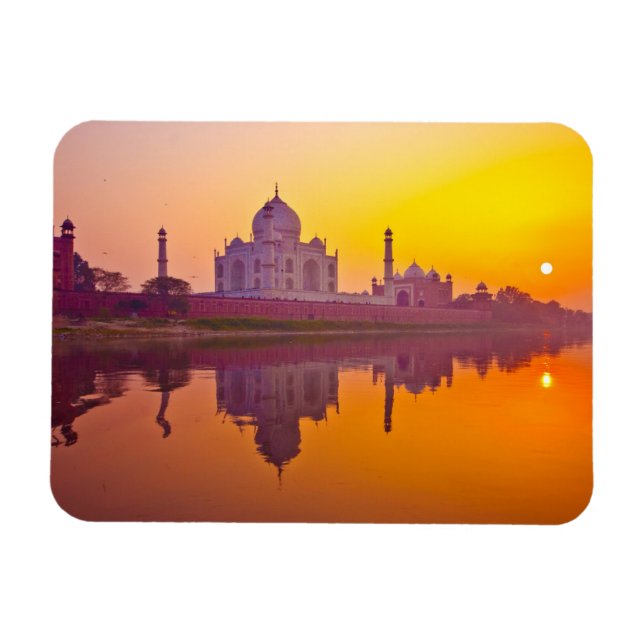 Monuments | Taj Mahal at Sunset Magnet (Horizontal)