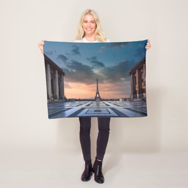 Monuments | The Eiffel Tower Fleece Blanket (In Situ)