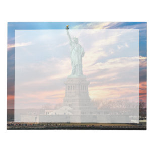 Monuments   The Statue of Liberty Notepad