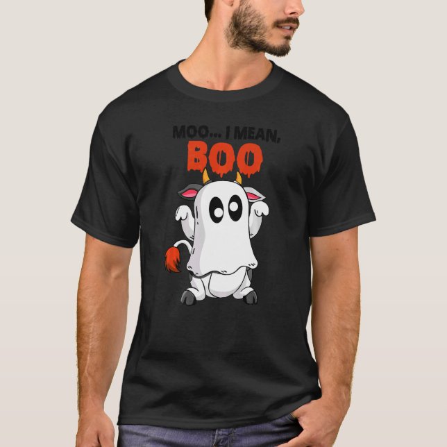 Moo I Mean Boo  Ghost Cow Pumpkin Farmer Cow Hallo T-Shirt (Front)