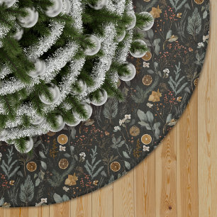 Moody Winter Botanical Pattern Brushed Polyester Tree Skirt