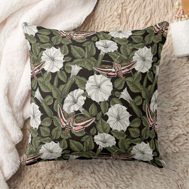 Moonflowers and sphinx moths cushion (Blanket)