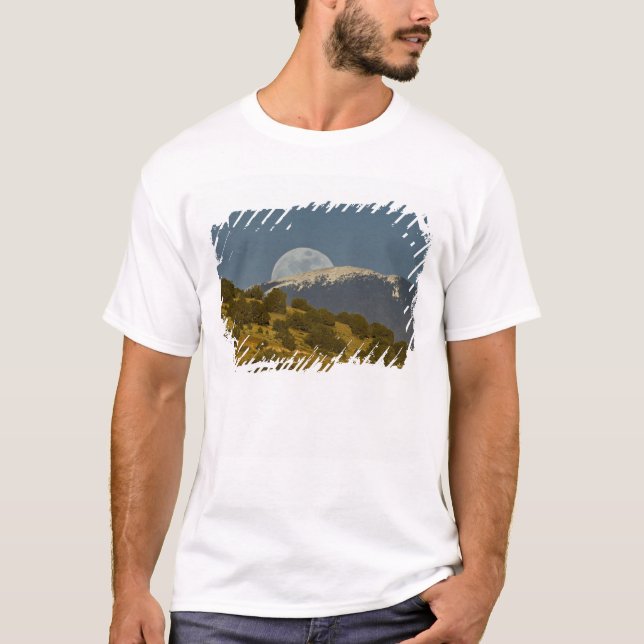 Moonrise over the Sangre de Cristo Mountains, T-Shirt (Front)