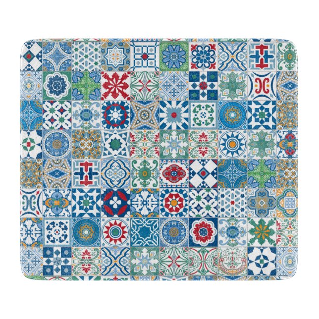 Moroccan tile - blue and red cutting board (Front)