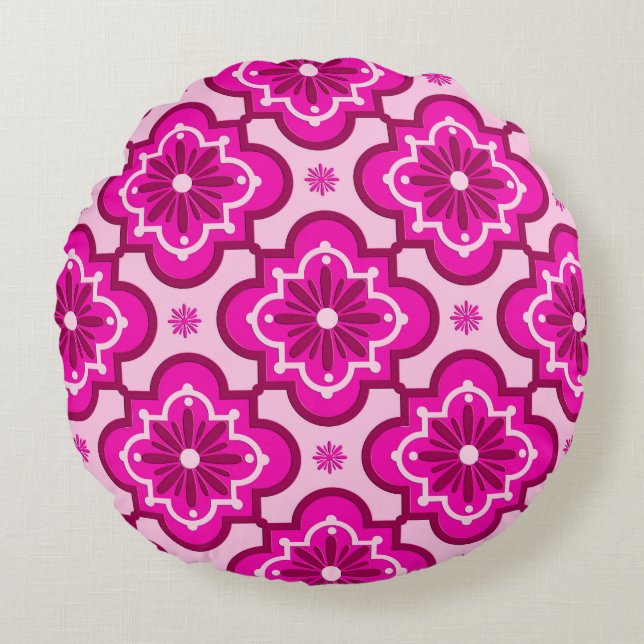 Moroccan tile pattern - Fuchsia Pink Round Cushion (Front)