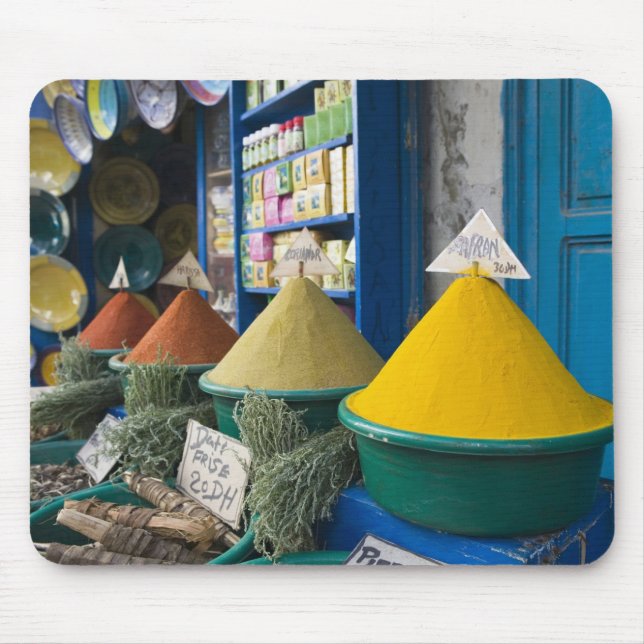 MOROCCO, Atlantic Coast, ESSAOUIRA: Spice Market Mouse Pad (Front)