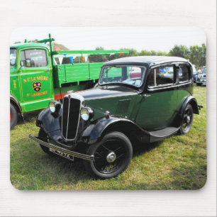 Morris 8 vintage car mouse pad