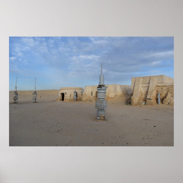 Mos Espa on planet Tatooine  Poster (Front)