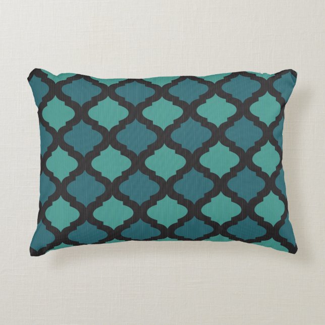 Mosaic pattern in arab style decorative cushion (Front)