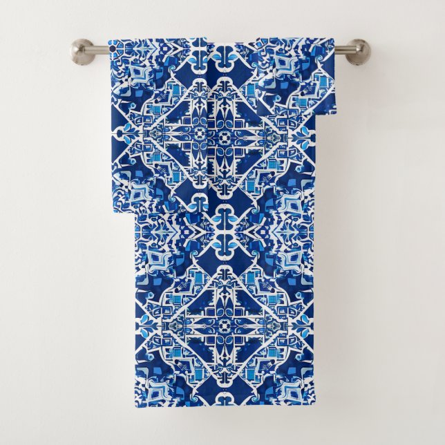 Mosaic Pattern in Indigo and Cobalt Blue   Bath Towel Set (Insitu)