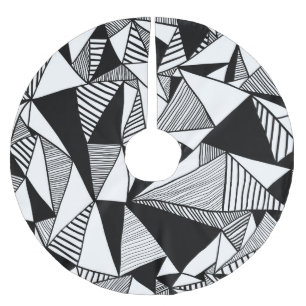 Mosaic Triangles, Black White Texture. Brushed Polyester Tree Skirt