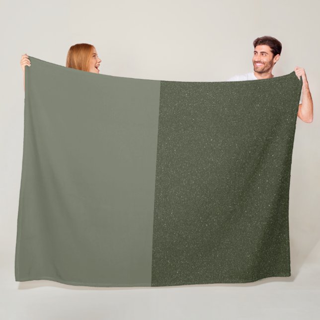 Moss Green Textured Fleece Blanket – Customisable (In Situ)