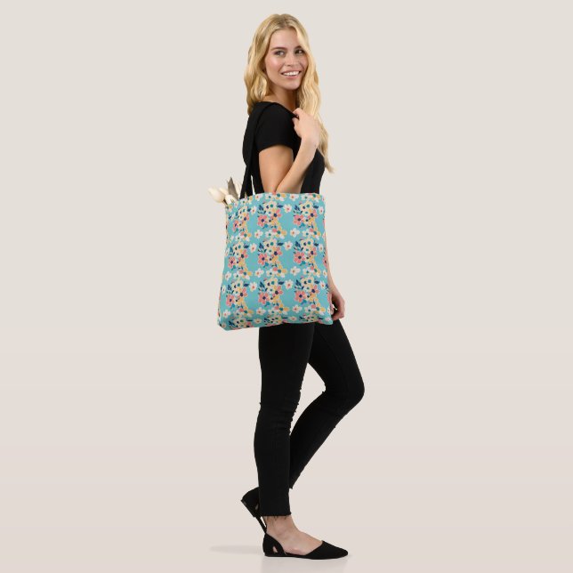 Mostly pastel color subject tote bag (On Model)