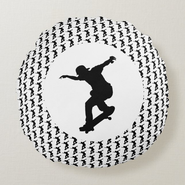 Motivational Skateboarding Quote Good Time Always Round Cushion (Front)