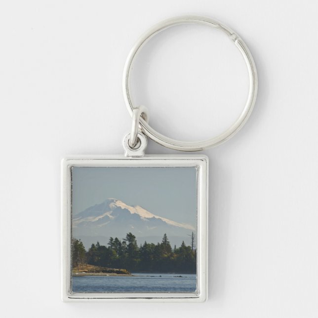 Mount Baker dominates landscape Key Ring (Front)