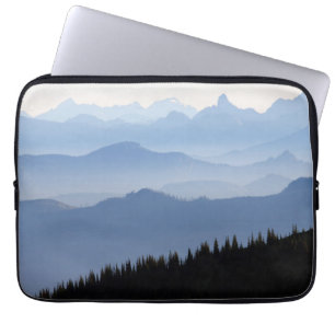 Mount Rainier National Park   Cascade Mountains Laptop Sleeve